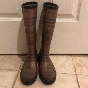 Burberry Women Rainboots Size 6 (36.5)